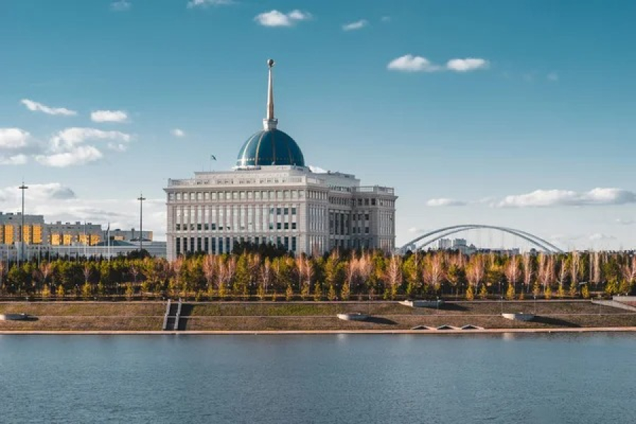 Морозы, дождь и сильный ветер: погода на День Республики и выходные в Астане, Алматы и Шымкенте
