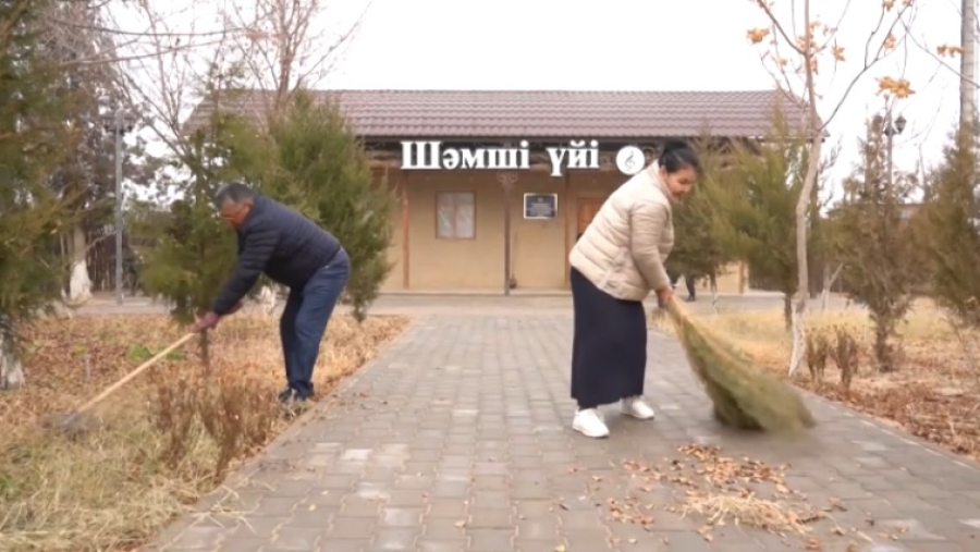 Акцию «Таза бейсенбі» провели на малой родине Шамши Калдаякова