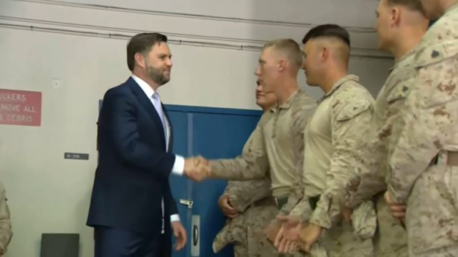 Вэнс выступил против участия США в войне с Ираном