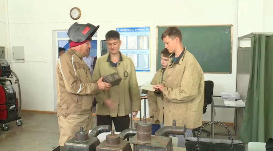 Ақтөбеде жазғы кәсіптік лагерь ашылды