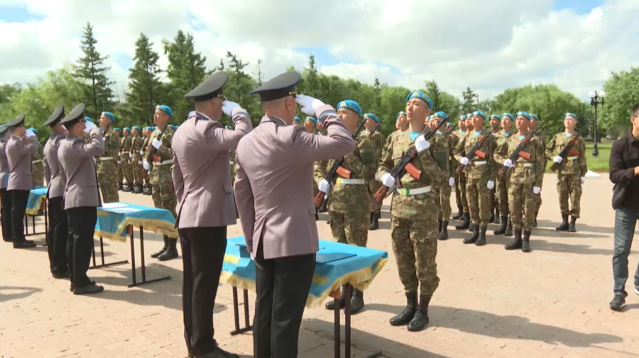 Почти 200 военнослужащих службы Госохраны приняли присягу в Астане