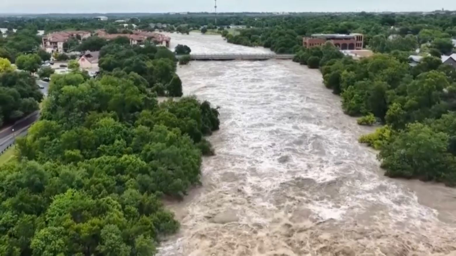 Техастағы тасқын құрбандары 109 адамға жетті