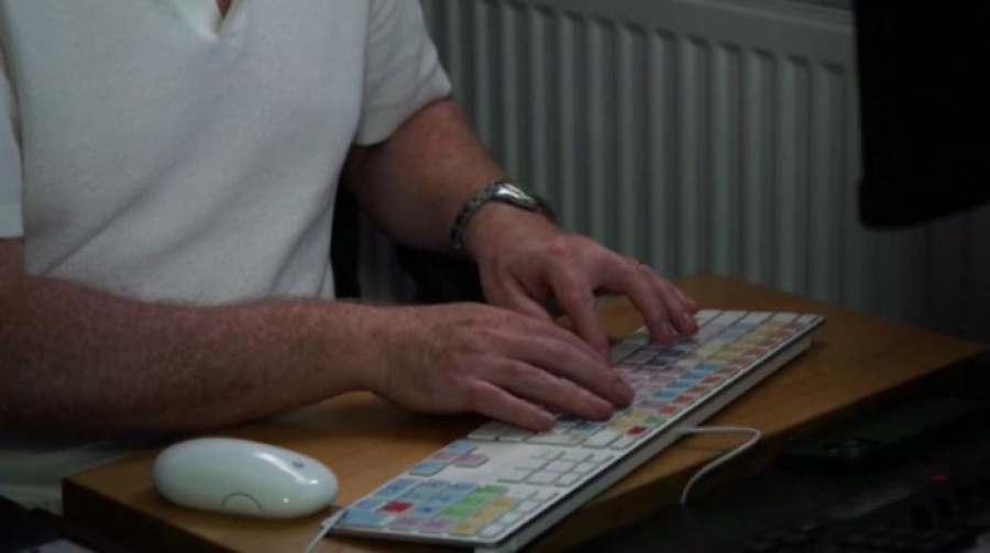 Фейки удаляют за сутки в Кыргызстане