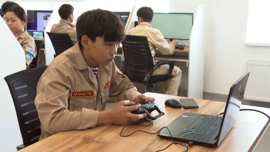 Профориентация охватит свыше 30 тысяч казахстанских школьников