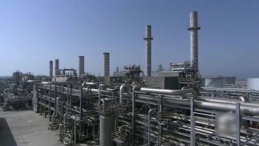 Цены на нефть снизились более чем на 1%
