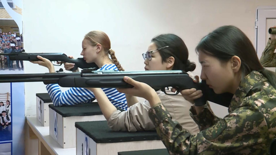 Турнир по стрельбе из пневматической винтовки стартовал в Актобе