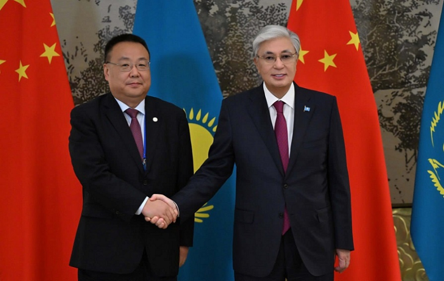 Президент Казахстана провел встречу с гендиректором CNNC