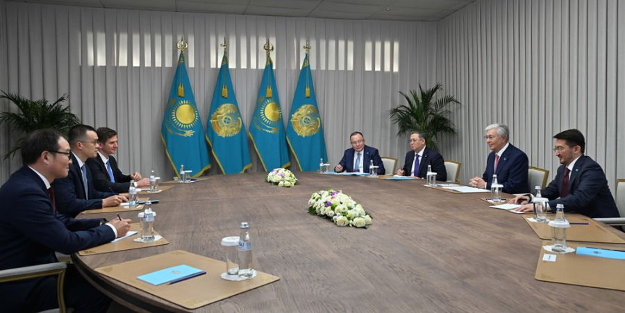 Касым-Жомарт Токаев встретился с основателем Binance Чанпэн Чжао