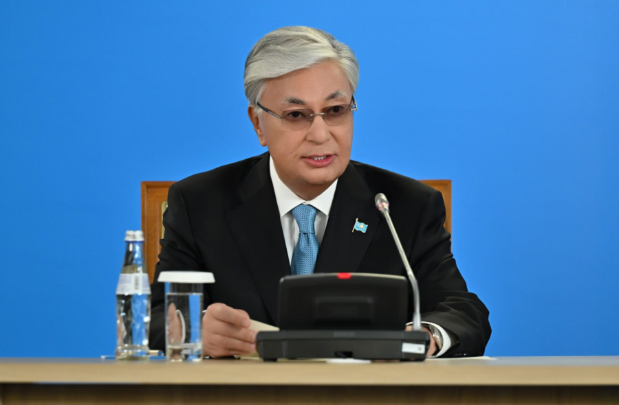 Қ. Тоқаев қазақстандықтарды Абай күнімен құттықтады