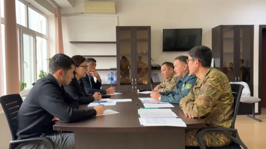 Пограничное подразделение посетили депутаты в Алматинской области