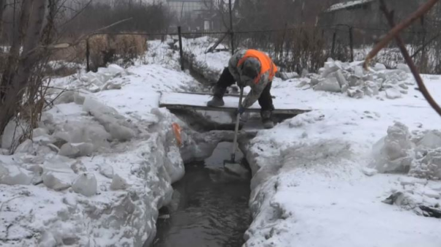 Более 1400 спасателей готовятся к паводкам в области Абай