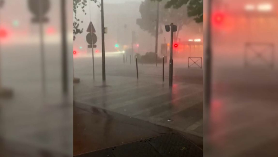 Францияда 100 мың үй жарықсыз қалды