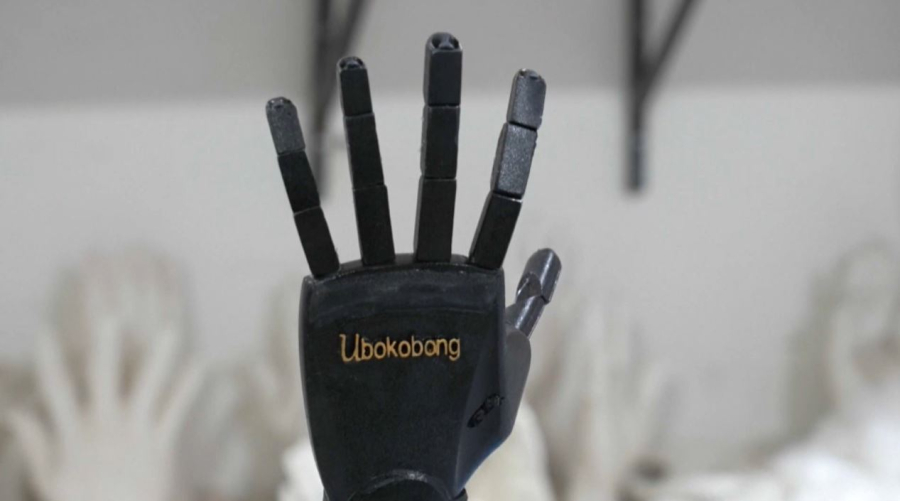 Нигериялықтар бионикалық протез жасап шығарды