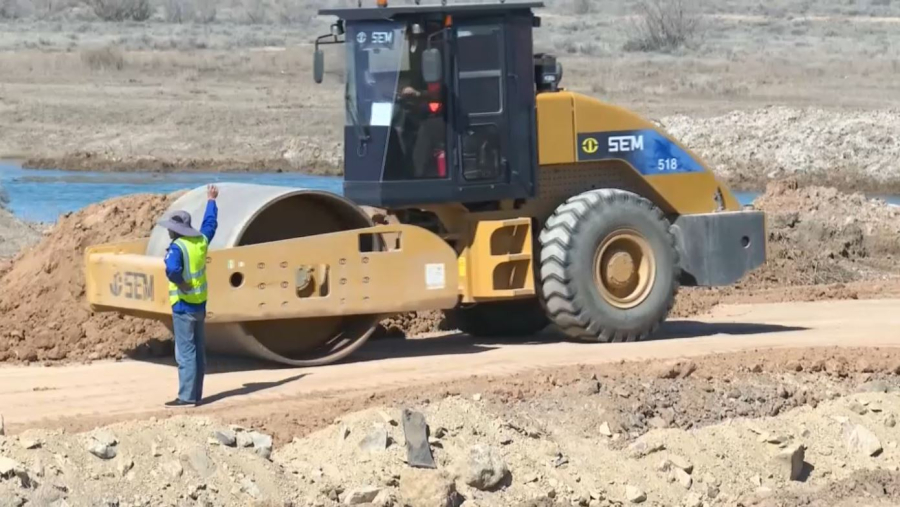 Ұлытауда жол құрылысы қарқын алды