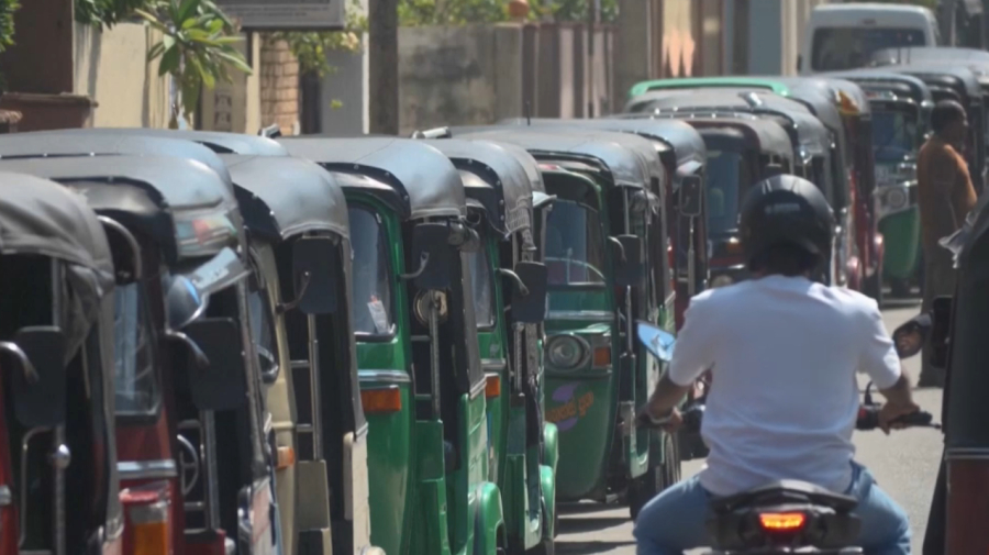 На Шри-Ланке сократят рабочую неделю