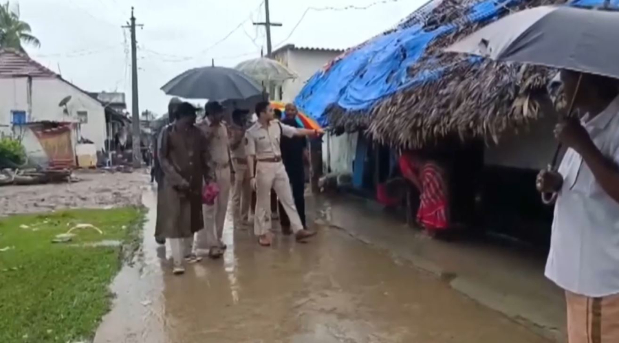 Үндістанға дүлей дауыл жақындады