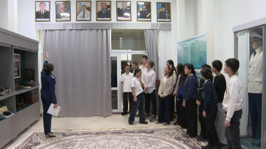 Астаналық оқушылар прокуратура қызметімен танысты