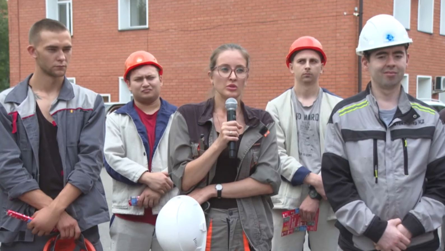 Құрылтай сайлауы: партиялар өңірлерді аралап, сайлауалды бағдарламасымен таныстырды