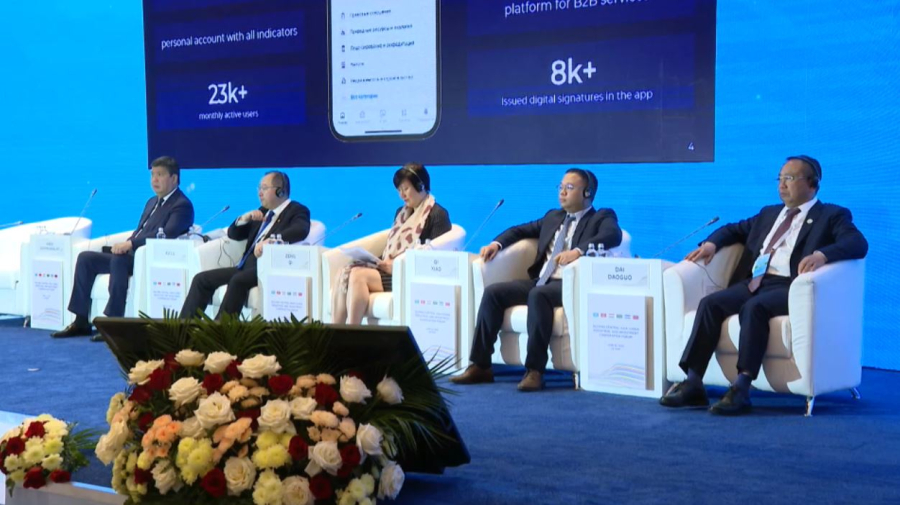 Қазақстан мен Қытай 58 құжатқа қол қойды