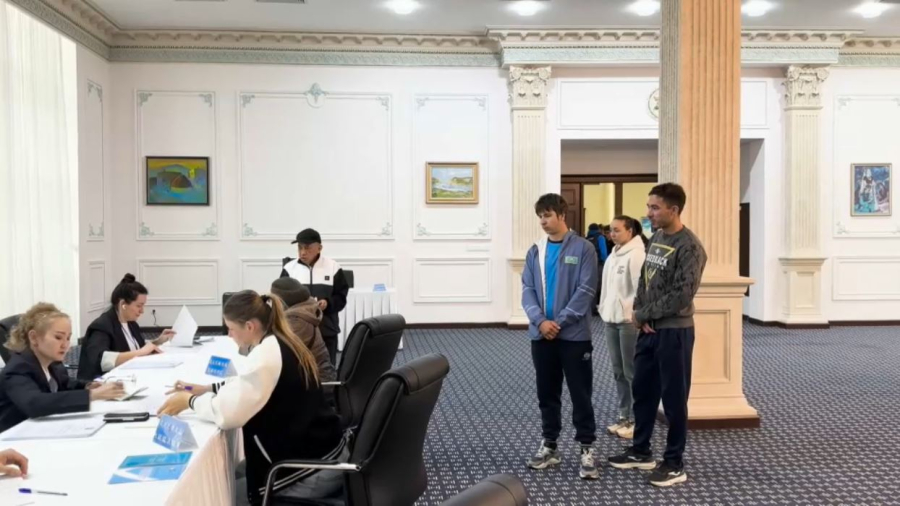 Өзбекстандағы Қазақстан азаматтары таңдау жасап жатыр. Live