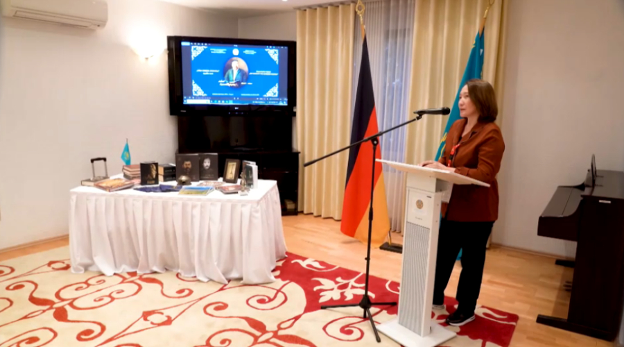 Литературный вечер к 180-летию Абая прошел в Германии