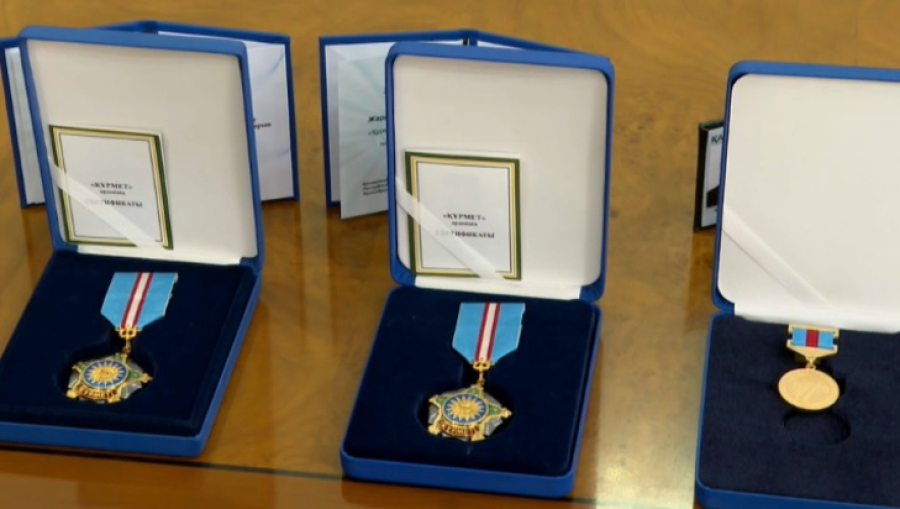 Государственные награды получили ветераны-геологи