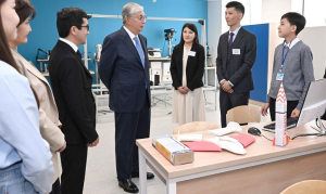 Президент посетил Центр инновационного творчества школьников