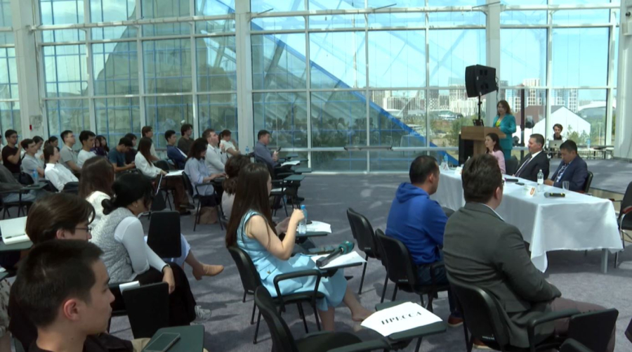 Қазақ тілді бес жасанды интеллект жобасы ұсынылды