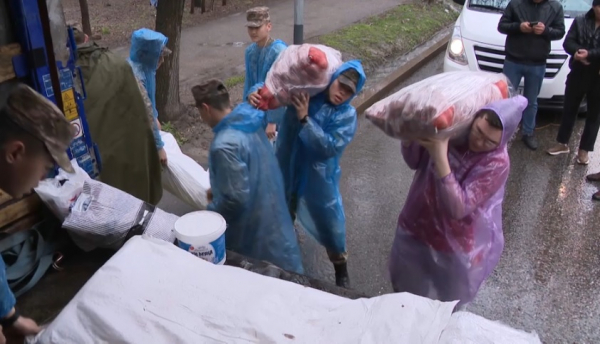 Алматинцы отправили 30 тонн гумпомощи в Атыраускую область