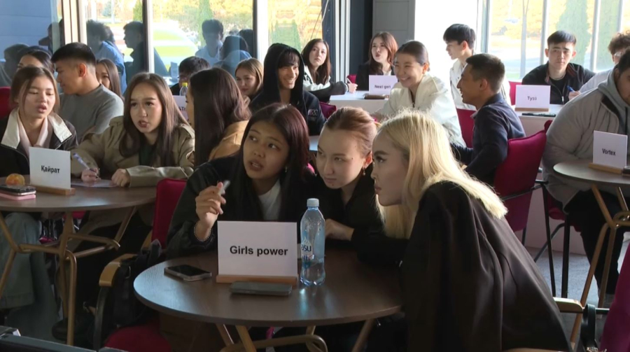 Талдықорғанда студенттер «ECO QUIZ» сайысын өткізді