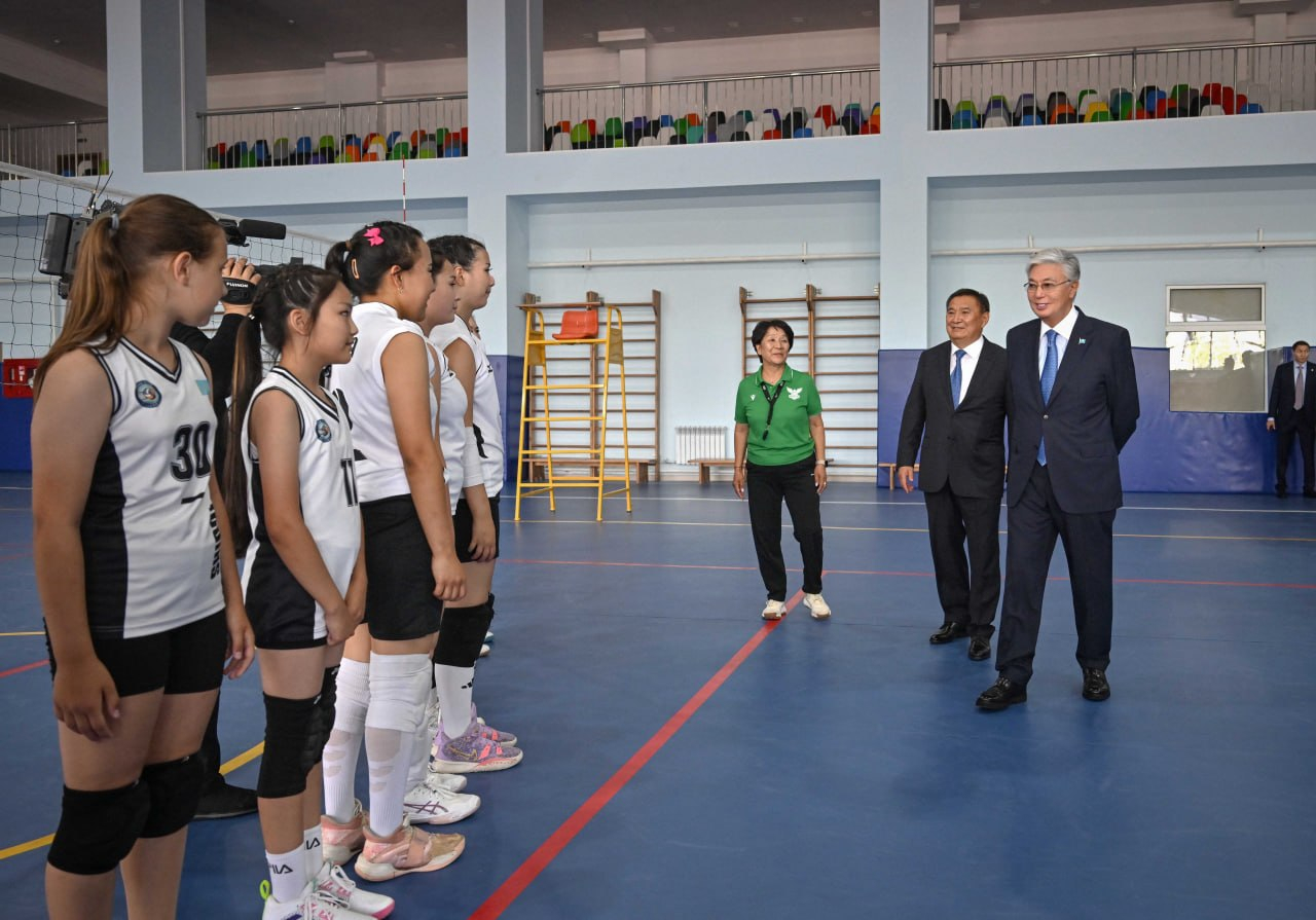 Токаев прибыл во дворец спорта Burabay Arena