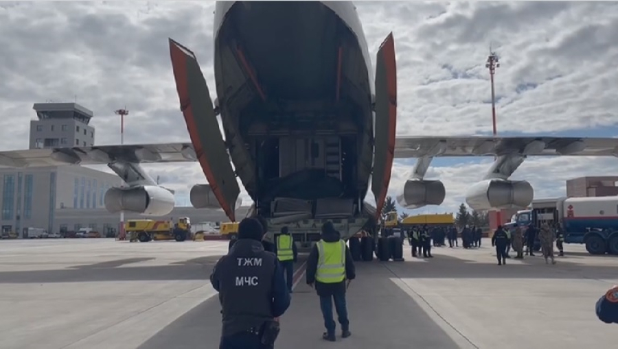Казахстанские спасатели прилетели в Турцию