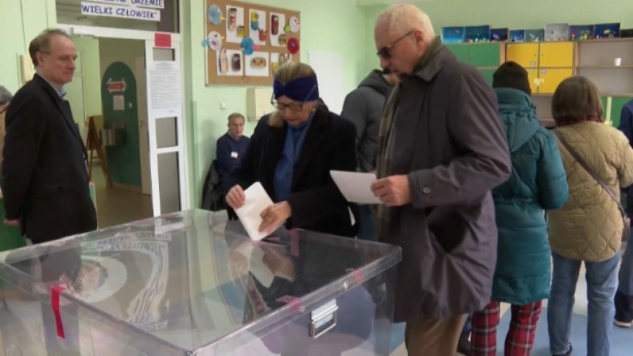 Явка на президентских выборах в Польше перевалила за 67%