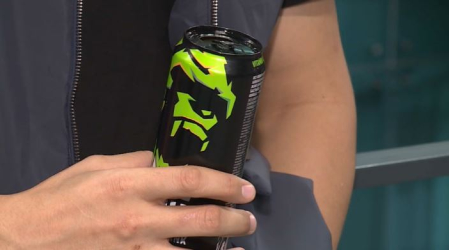 Фастфуд и энергетики угрожают здоровью школьников