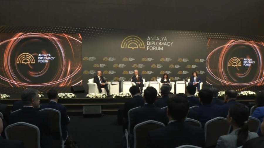 Президент Казахстана о роли «средних держав»