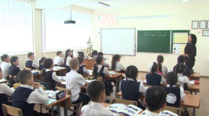 В нескольких регионах Казахстана отменены занятия в школах
