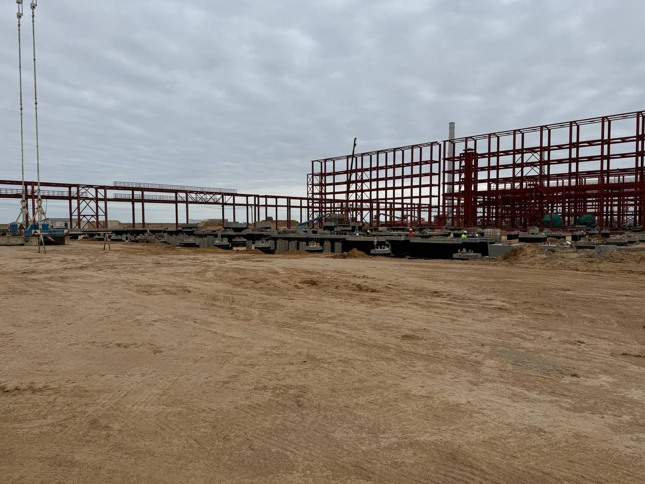 Атырауда газ өңдеу зауыты құрылысының барысы талқыланды