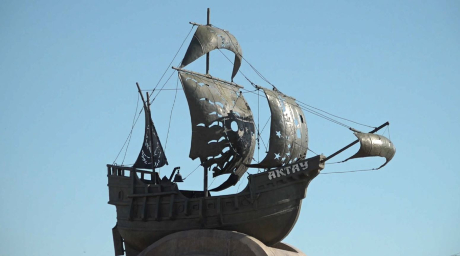 Ақтау көшелері ұлттық нақышта безендіріліп жатыр