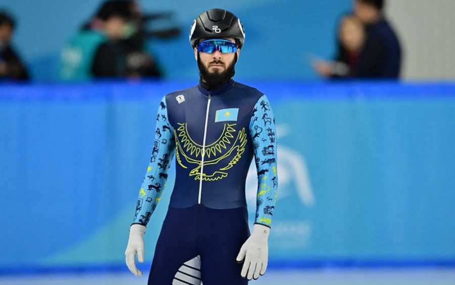 Казахстанский шорт-трекист завоевал серебро ЧМ в Пекине