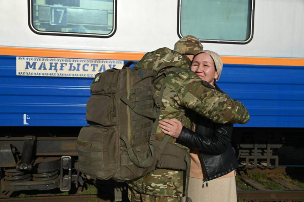 Ақтау гарнизонының теңізшілері парадқа дайындалу үшін Астанаға жолға шықты