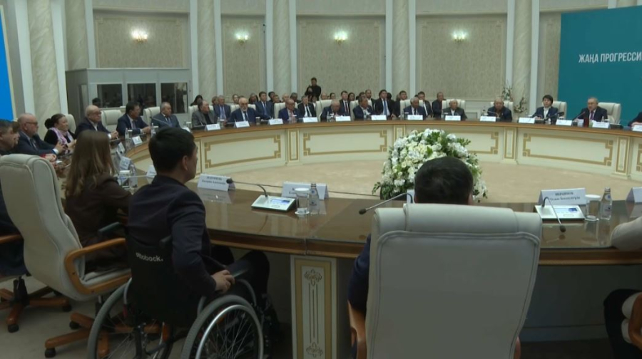 Проект новой Конституции обсуждают в области Жетысу