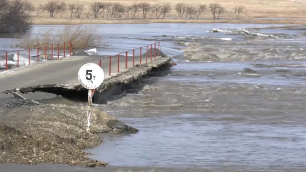 Переливы зафиксированы на дорогах в Акмолинской области