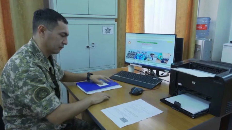 Жасанды зияттың зияны мен пайдасы қандай?