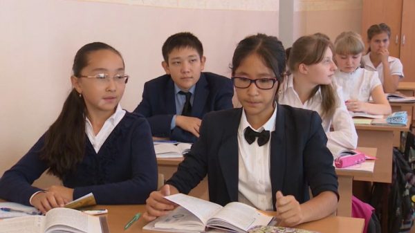 В казахстанских школах стартует проект «Цифровой учитель»