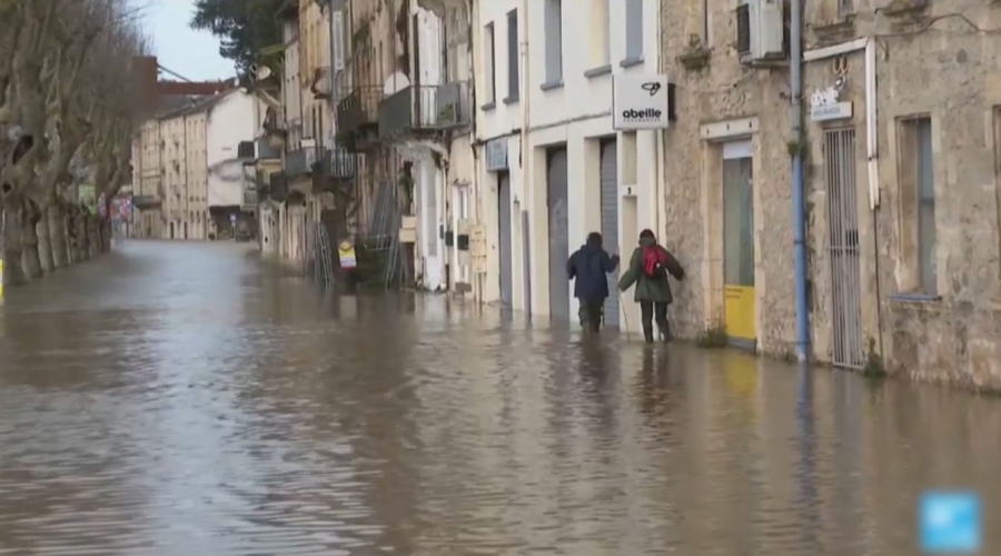 Францияда дауылдан үш адам қаза тапты