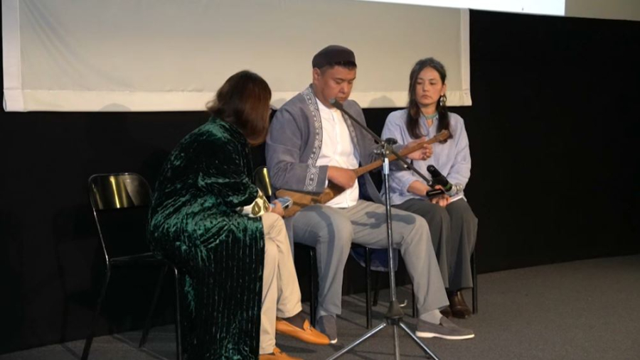 Қазақ күйі Еуропа төрінде күмбірледі