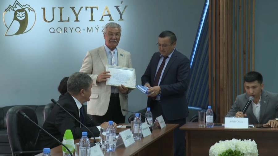 Ұлытауда «Алқа» әдеби клубының көшпелі отырысы өтті