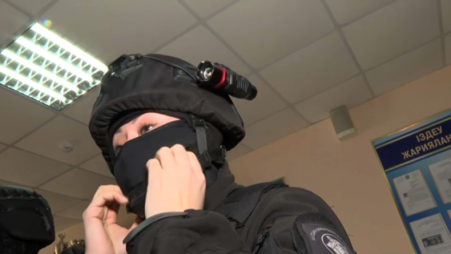 Как проходят будни сотрудниц спецназа