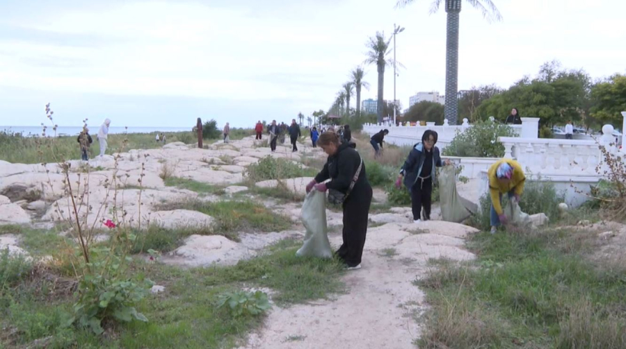 Набережную Актау очистили от мусора