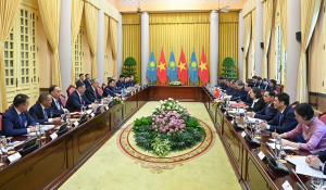Казахстан и Вьетнам введут безвизовый режим
